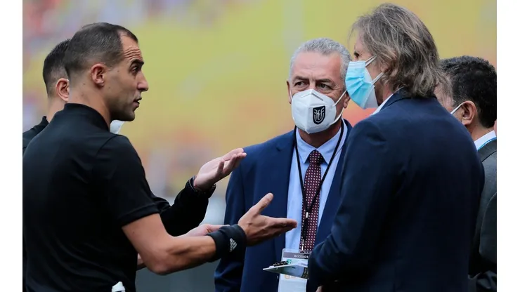 Gareca se perfila como el reemplanzante de Alfaro