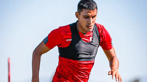 Alex Valera busca romperla con los cremas.