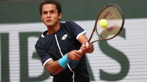 Varillas va por el golpe