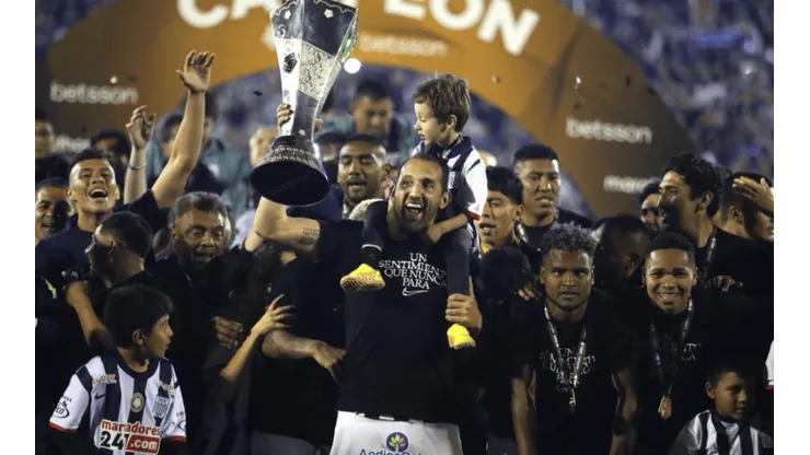 Llegó como el gran refuerzo y se va sin pena ni gloria