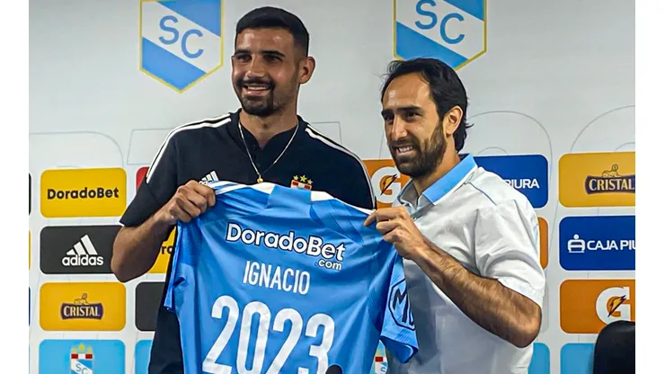 El zaguero brasileño fue presentado por el club.