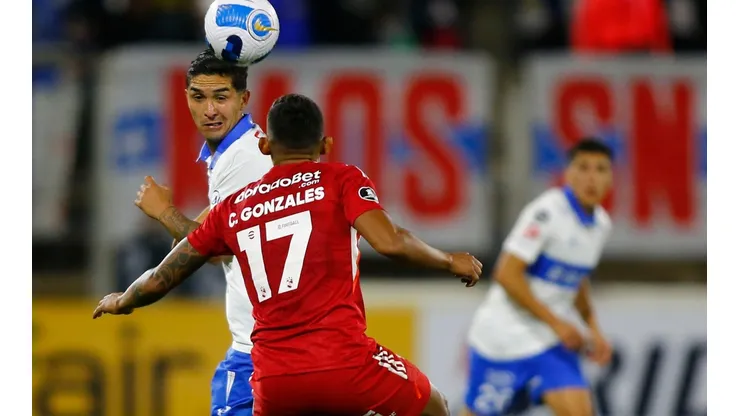 Universidad Catolica v Sporting Cristal - Copa CONMEBOL Libertadores 2022