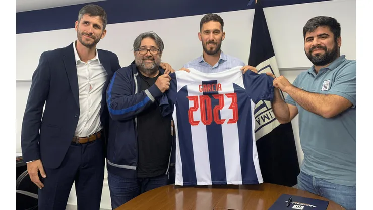 Nuevo refuerzo de Alianza Lima contó su relación con Claudio Pizarro
