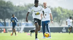 Washington Corozo se quedará por pedido de Tiago Nunes