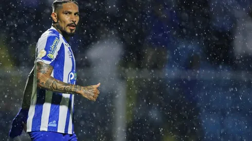 Paolo Guerrero busca club