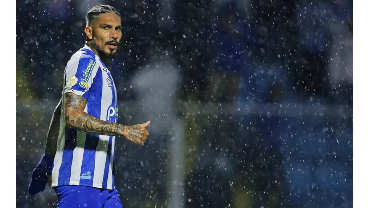 Paolo Guerrero busca club