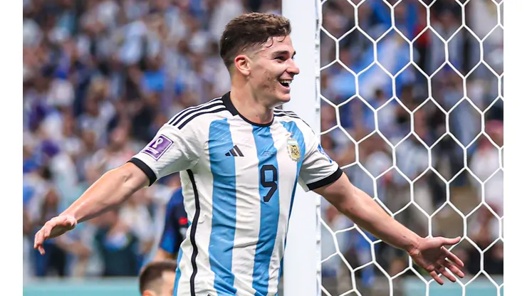 El delantero definió de gran manera para el 3-0.