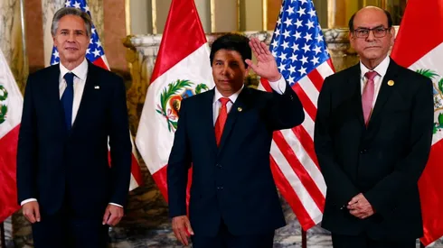 Pedro Castillo anunció el toque de queda.