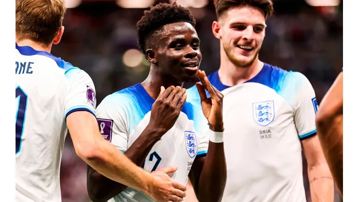 El mundo se rinde ante Saka y destaca el Inglaterra ante Francia