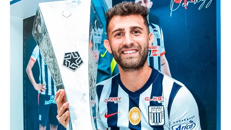 ¿Gino Peruzzi puede irse de Alianza Lima aún teniendo contrato?