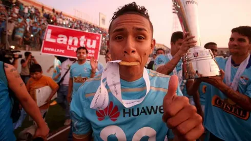 Edinson Chávez cerca de jugar en Alianza Lima