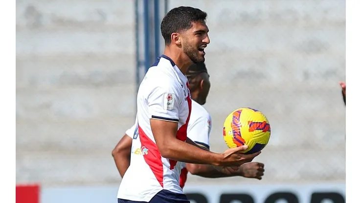 Renato Espinosa no llega al Fútbol Ecuatoriano y ficharía por la U