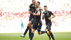 Mitchell Duke marcó de cabeza para los australianos