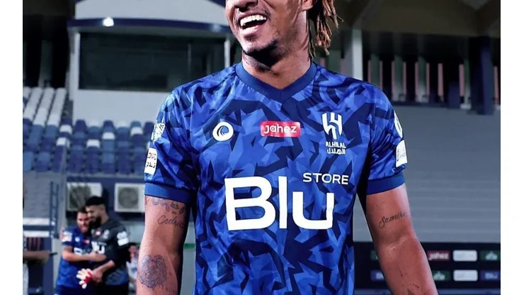 Al-Hilal hizo estallar en llanto a André Carrillo