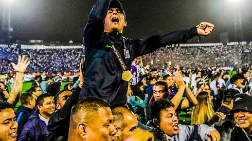 Los maestros del 'Chicho': "Autuori y Bengoechea están pendientes". (Foto: Twitter Alianza Lima)