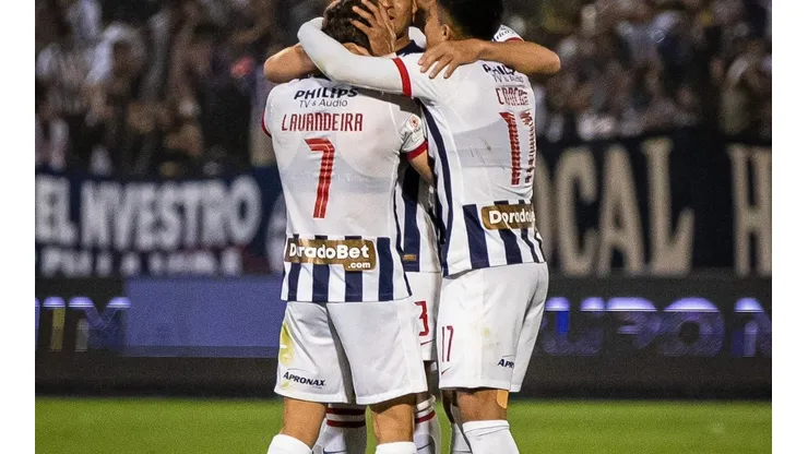 Después de salir campeón con Alianza, se volvería jugador de la 'U'