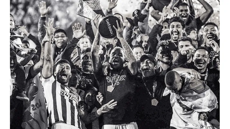 Dos figuras históricas de Alianza no saludaron al club por el bicampeonato. (Foto: Liga de Fútbol Profesional)