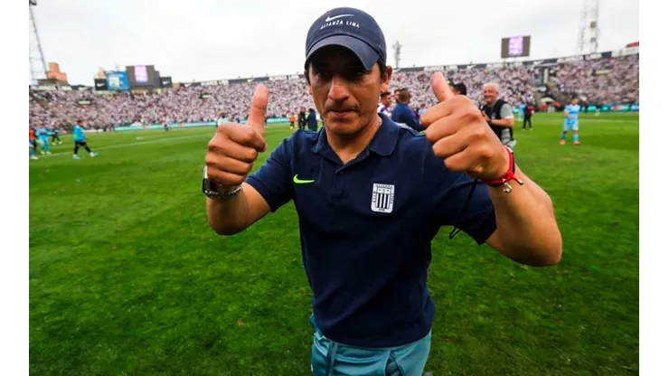 La táctica de Guillermo Salas para sacar campeón a Alianza Lima. (Foto: Twitter A Presión)