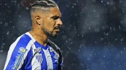 Paolo Guerrero responde a hincha que lo critica