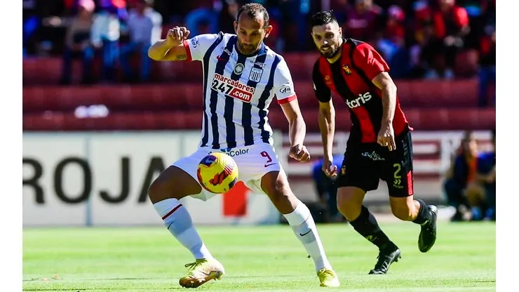 Barcos enojado tras caída y mandó dardo al plantel de Alianza. (Foto: Liga de Fútbol Profesional)