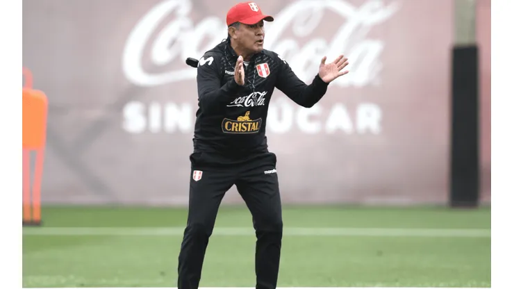 Atento Juan Reynoso: ausencias confirmadas para los partidos ante Paraguay y Bolivia