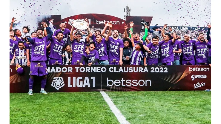 ¿Se olvidaron de la pelea? La foto viral de Farfán y Hurtado en Alianza. (Foto: Liga 1)