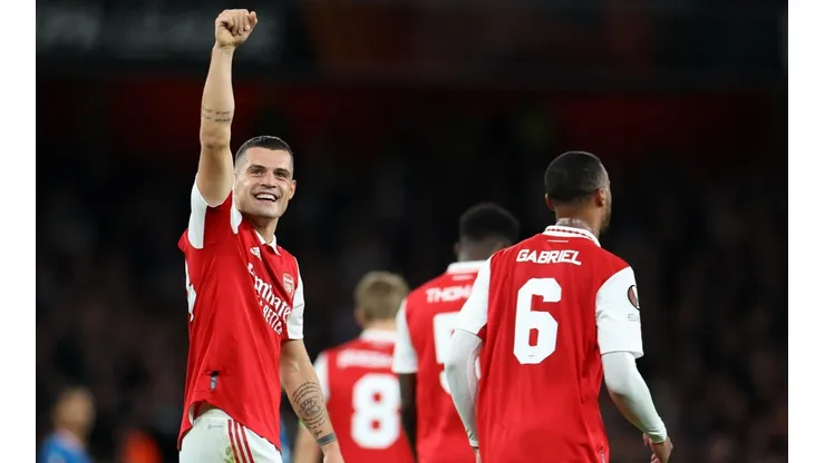 Xhaka anotó un golazo