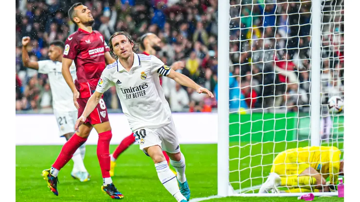 El festejo del Real Madrid tras el triunfo ante Sevilla.