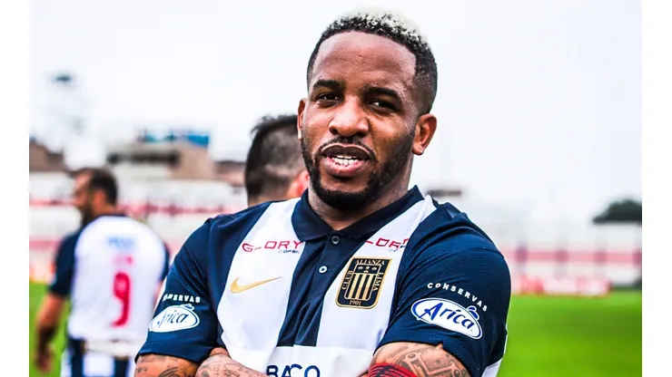 La extraña 'condición' que tiene Farfán para jugar ante Binacional. (Foto: Liga de Fútbol Profesional)