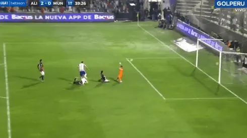 Grandiosa definición de Hernán Barcos después de un pase filtrado de Pablo Lavandeira