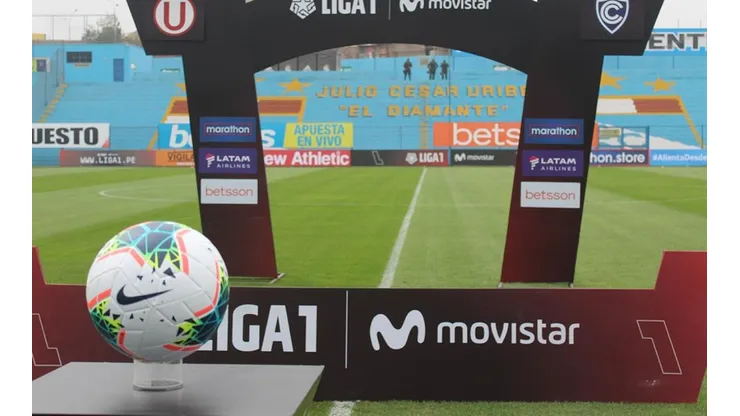 Futbolista de la Liga 1 habría agredido a hinchas de su equipo tras la última fecha del Torneo Clausura. Foto: Liga 1