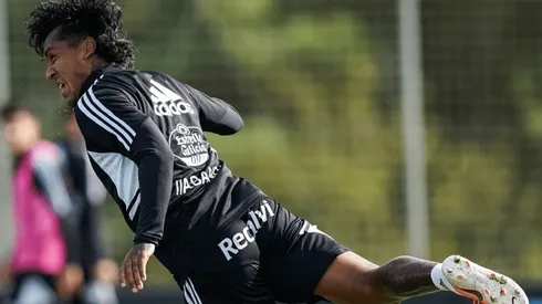 Renato Tapia eligió a su 'dream team' con cracks peruanos