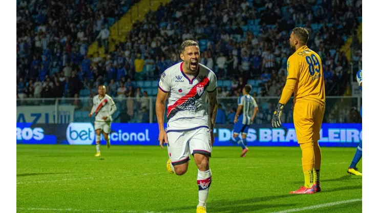 Avaí de Paolo Guerrero vs. Atlético Goianiense EN VIVO por el Brasileirao 2022-23. Foto: ESPN