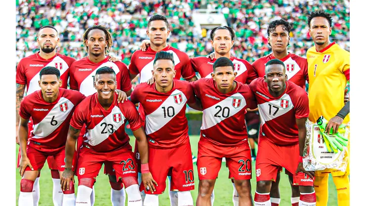 Juan Reynoso modificó el equipo.