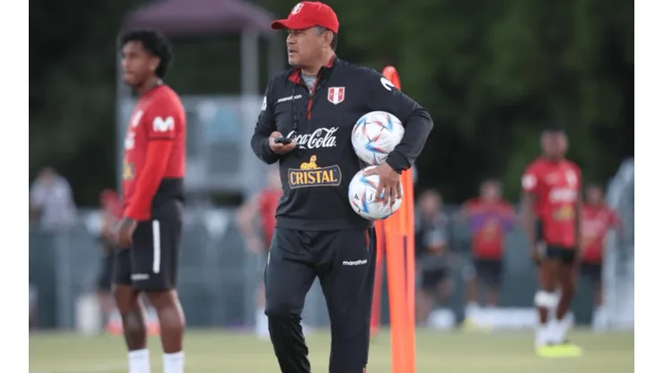 ¿Un desconvocado en la Selección Peruana antes del partido contra México?