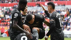 Arsenal superó con goleada al Brentford y es único líder