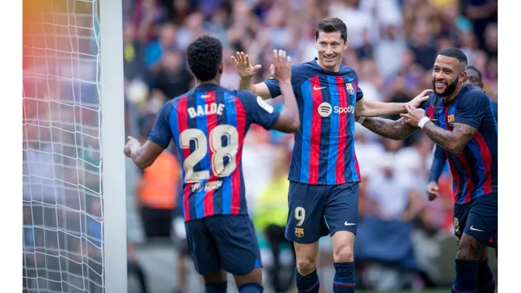 Barcelona con doblete de Robert Lewandowski destruyó al modesto Elche
