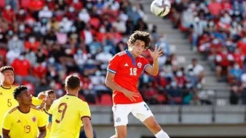 Pineau jugando por Chile