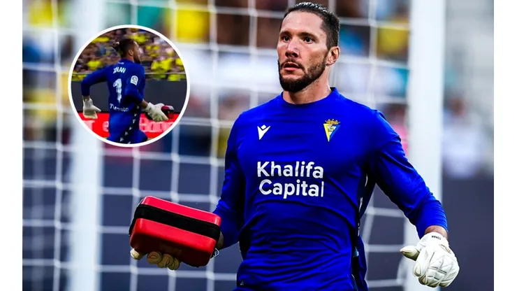 Portero corrió con desfibrilador para salvar la vida de un hincha. (Foto: Getty Images)