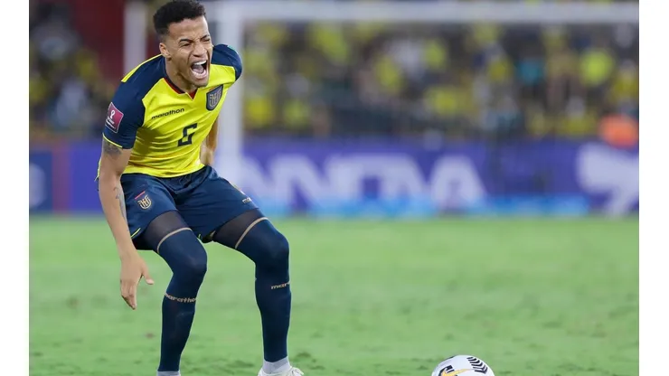 Byron Castillo hace sufrir a Ecuador