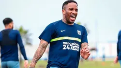 Alianza Lima y Jefferson Farfán acaban con las especulaciones de la prensa tras la derrota en el clásico. Foto: GLR