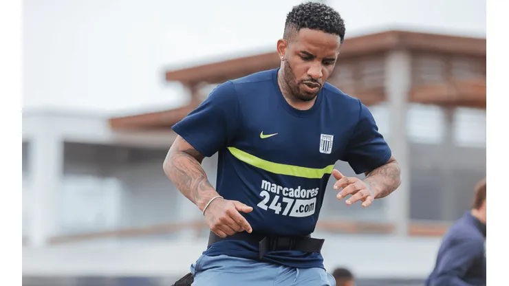 Jefferson Farfán se metería al partido contra Academia Deportiva Cantolao