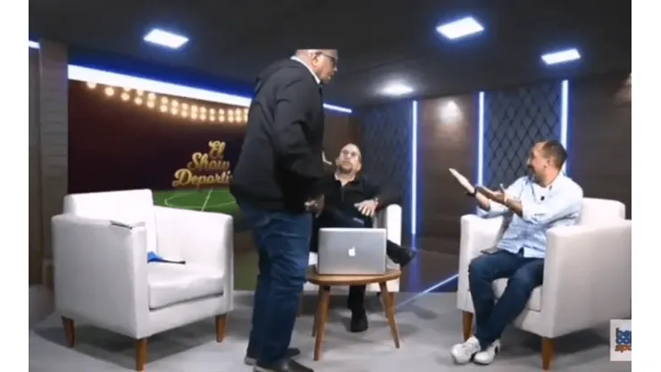 Elejalder Godos amenazó a periodista en vivo y lo botó del set: "Te rompo la cara"