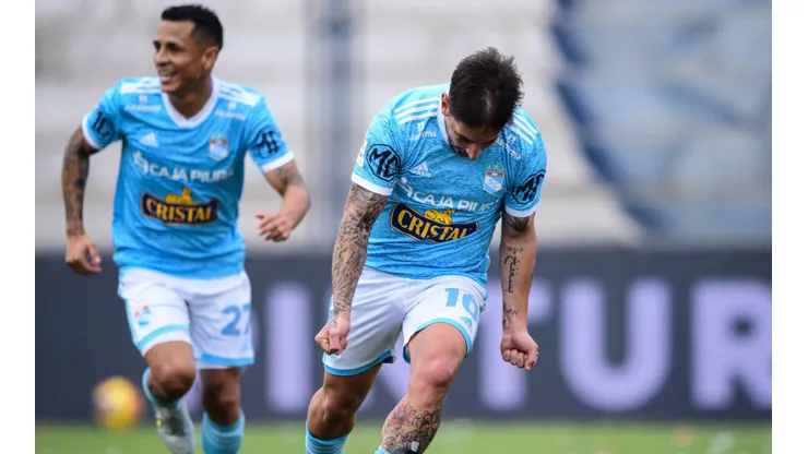 Sporting Cristal ganó y goleó tranquilo de visita a Deportivo Municipal