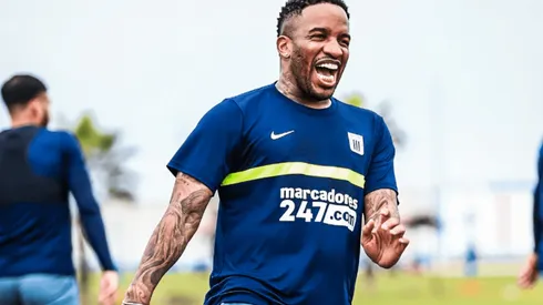¿Jefferson Farfán se mete en el clásico del fútbol peruano?