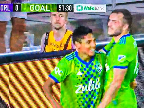 Raúl Ruidíaz le marcó a Pedro Gallese por la MLS