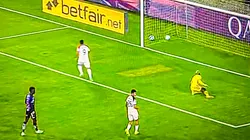 Bernardo Cuesta anotó en offside.