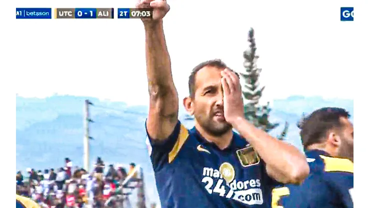 Hernán Barcos marcó de penal.