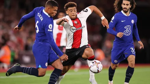 Chelsea no levanta cabeza en la Premier