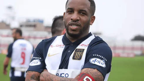 "Jefferson Farfán cuenta las horas para reaparecer en la Liga 1 2022"